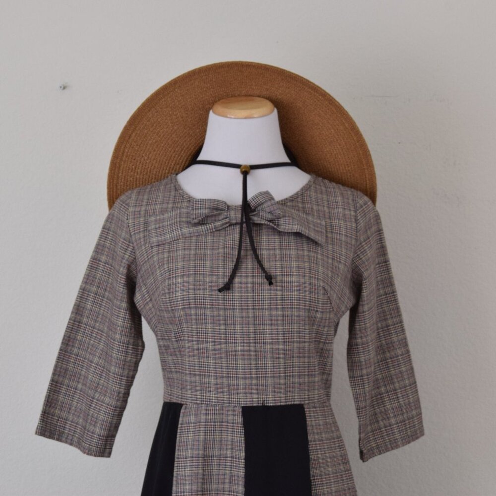 Vintage Black‎ and Plaid Circular Dress size M